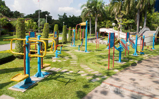 短视频剪辑发表时间 《2025 年了，现在做短视频还来得及吗？》